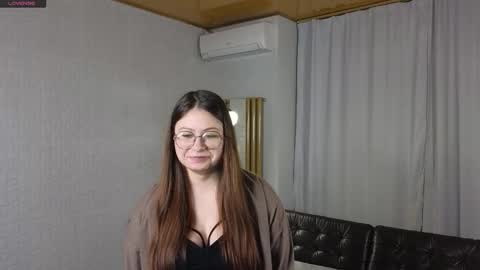 Lilium like a flower online show from 11.06.25