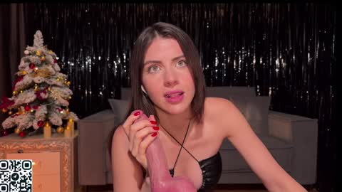 Ellina online show from 12.22.24