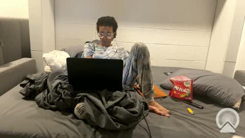 lalunevelvet online show from 02.12.25