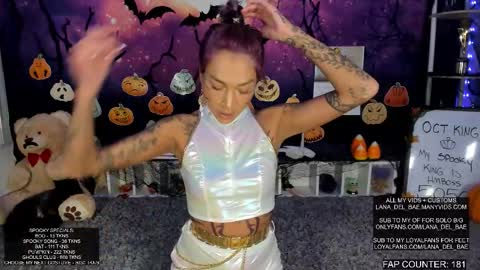 Lana Del Bae online show from 10.31.25