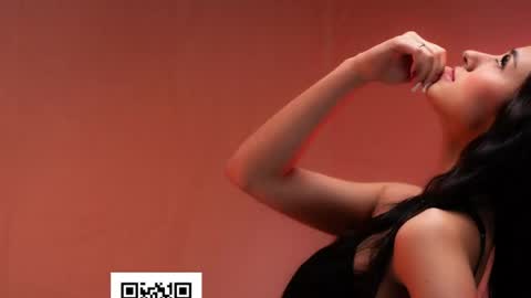 Lana Owens online show from 04.15.26