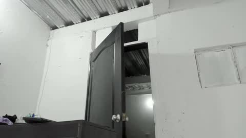 Snapshot of lana_whitee chatting on 02.19.25 Lana online show from 02.19.25