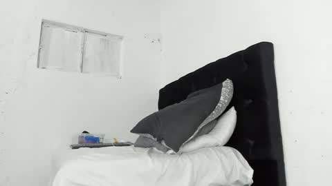 Snapshot of lana_whitee chatting on 09.12.25 Lana online show from 09.12.25