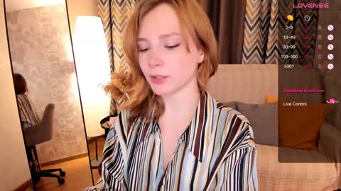 Snapshot of lanablu_ chatting on 01.21.25 Lana online show from 01.21.25