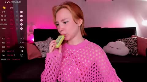 Snapshot of lanablu_ chatting on 02.18.25 Lana online show from 02.18.25