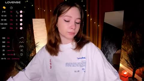 Snapshot of lanablu_ chatting on 11.16.25 Lana online show from 11.16.25