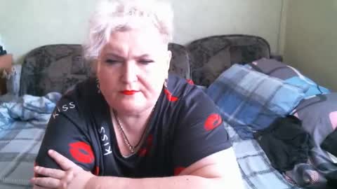 Snapshot of lanacat555 chatting on 09.17.25 lanacat555 online show from 09.17.25