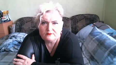 Snapshot of lanacat555 chatting on 09.19.25 lanacat555 online show from 09.19.25