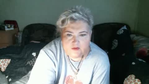 Snapshot of lanacat555 chatting on 12.21.25 lanacat555 online show from 12.21.25