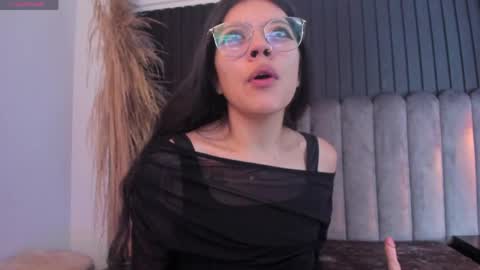 Snapshot of lanadelrey_1 chatting on 05.19.26 Lana online show from 05.19.26