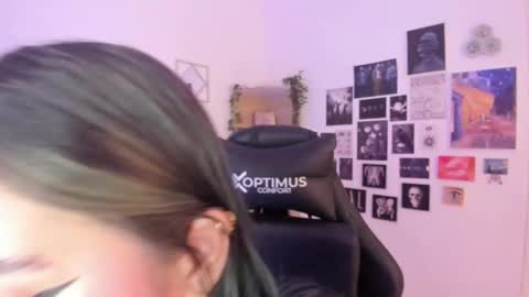 lanaherondale_ online show from 10.30.25