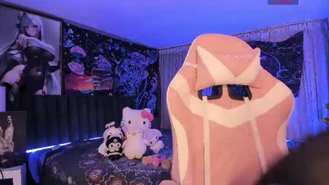 L A N A  online show from 02.15.25