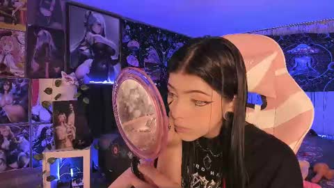 L A N A  online show from 02.22.25