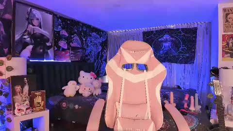 L A N A  online show from 03.06.25