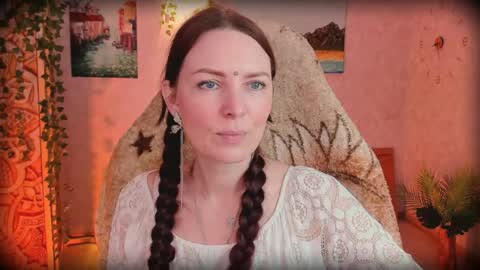Lana Radiance online show from 05.25.26