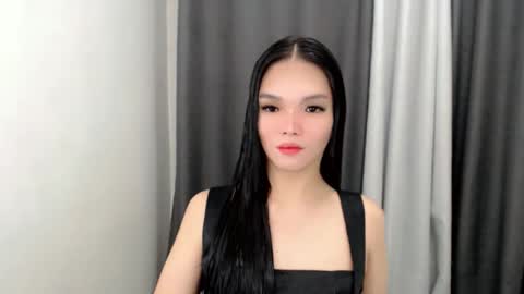 lanawyatt_ online show from 11.09.25