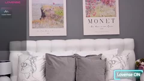 Snapshot of laneah chatting on 02.04.25 Laneah online show from 02.04.25