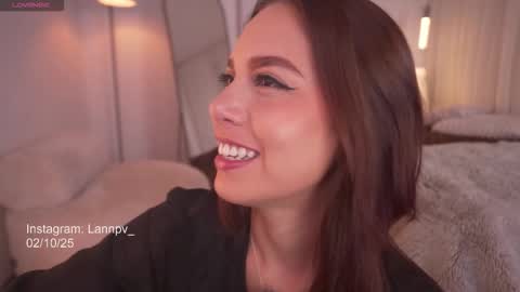 Snapshot of lanie__ chatting on 10.02.25 Lan online show from 10.02.25