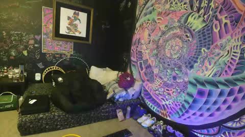 LankyOne online show from 01.24.25