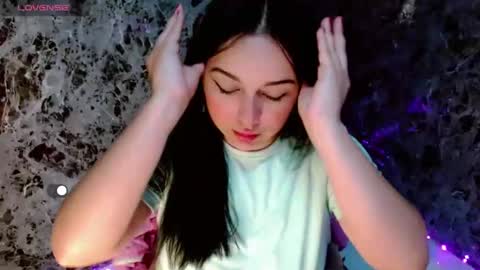 Lanna online show from 11.14.25