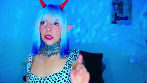 LANNIE   online show from 09.13.25