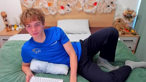 Fandi online show from 10.11.25