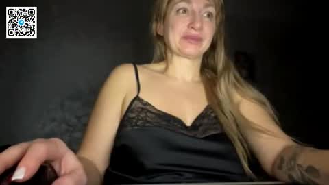 Olena online show from 12.22.25