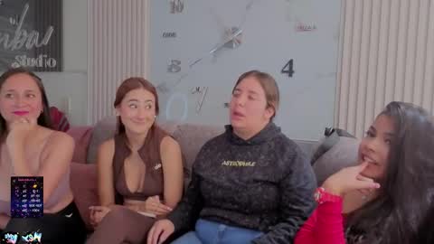 lara_as online show from 11.04.25