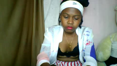 lara_belle online show from 05.15.26