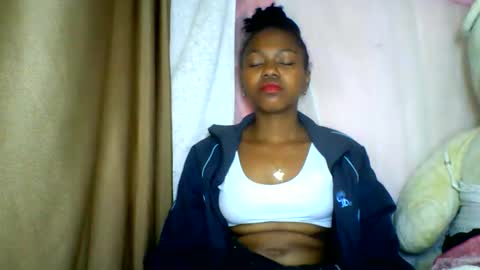 lara_belle online show from 05.22.26