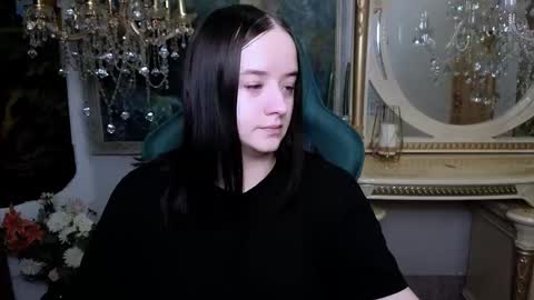 lara_benson_ online show from 03.18.26