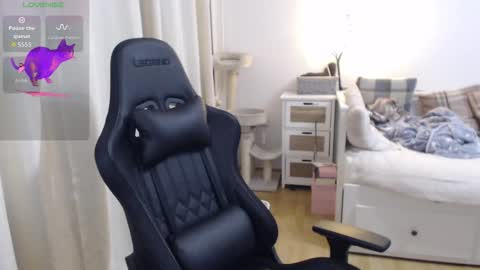 Lara online show from 12.04.25