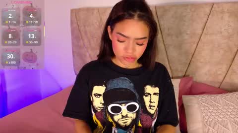 Lara Gill online show from 10.08.25