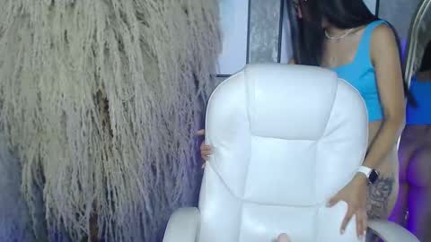 Snapshot of lara_jeean chatting on 10.06.25 Lara online show from 10.06.25