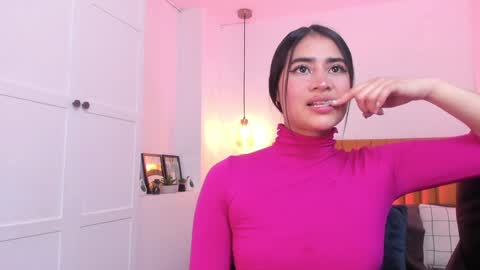 Lara Madisson online show from 12.05.24