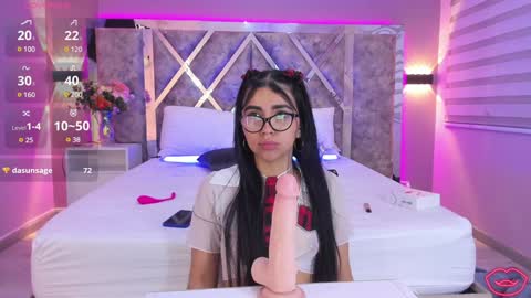 Snapshot of larabrook chatting on 01.13.25 Lara online show from 01.13.25