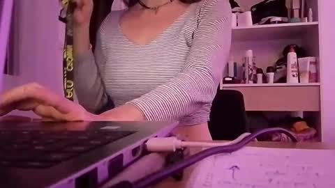 Snapshot of larafox22 chatting on 04.10.26 larafox22 online show from 04.10.26