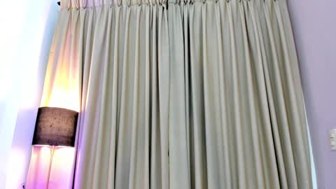 Snapshot of laragoldd chatting on 01.30.25 Lara Gold online show from 01.30.25