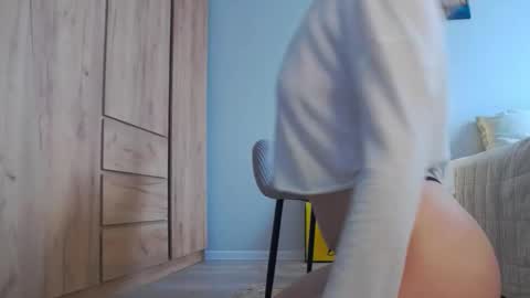 LaraKanes online show from 09.11.25