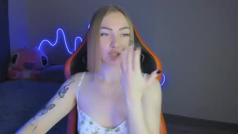 LaraKrein lk online show from 11.06.25