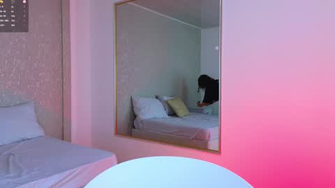 Lara  online show from 02.06.25