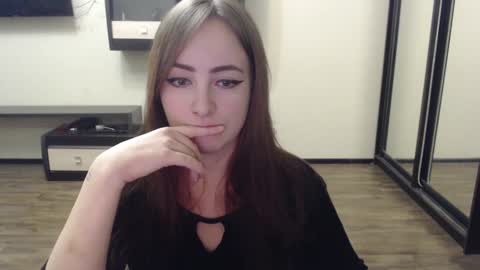 Laralianna online show from 12.08.24