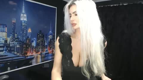 laras_moans online show from 12.07.24