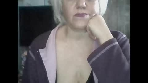 larisaq4ugo24 online show from 10.15.25