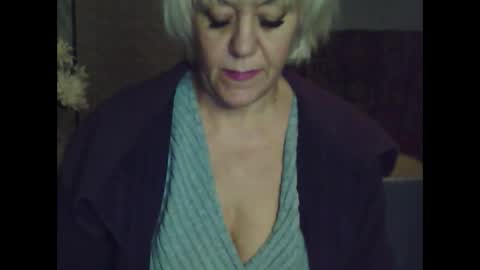 larisaq4ugo24 online show from 10.25.25