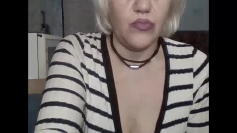 larisaq4ugo24 online show from 12.18.25