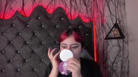  Lari online show from 02.13.25