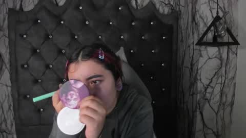  Lari online show from 02.23.25