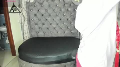  Lari online show from 03.09.25