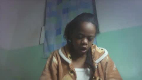 larissa645771 online show from 10.13.25